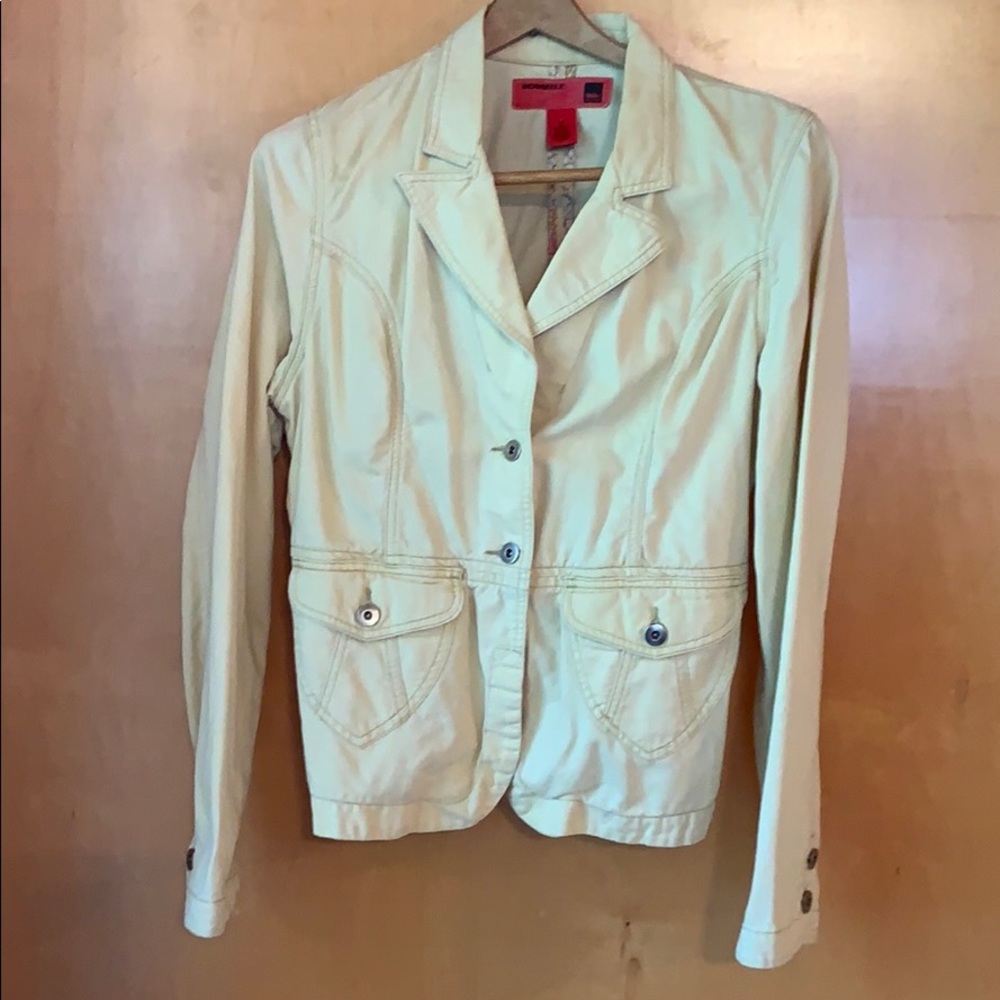 Cool throw on yellow light canvas jacket